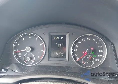 2010 Volkswagen Jetta Limited Edition from USA, damaged, VIN 3VWAX7AJ6AM131672